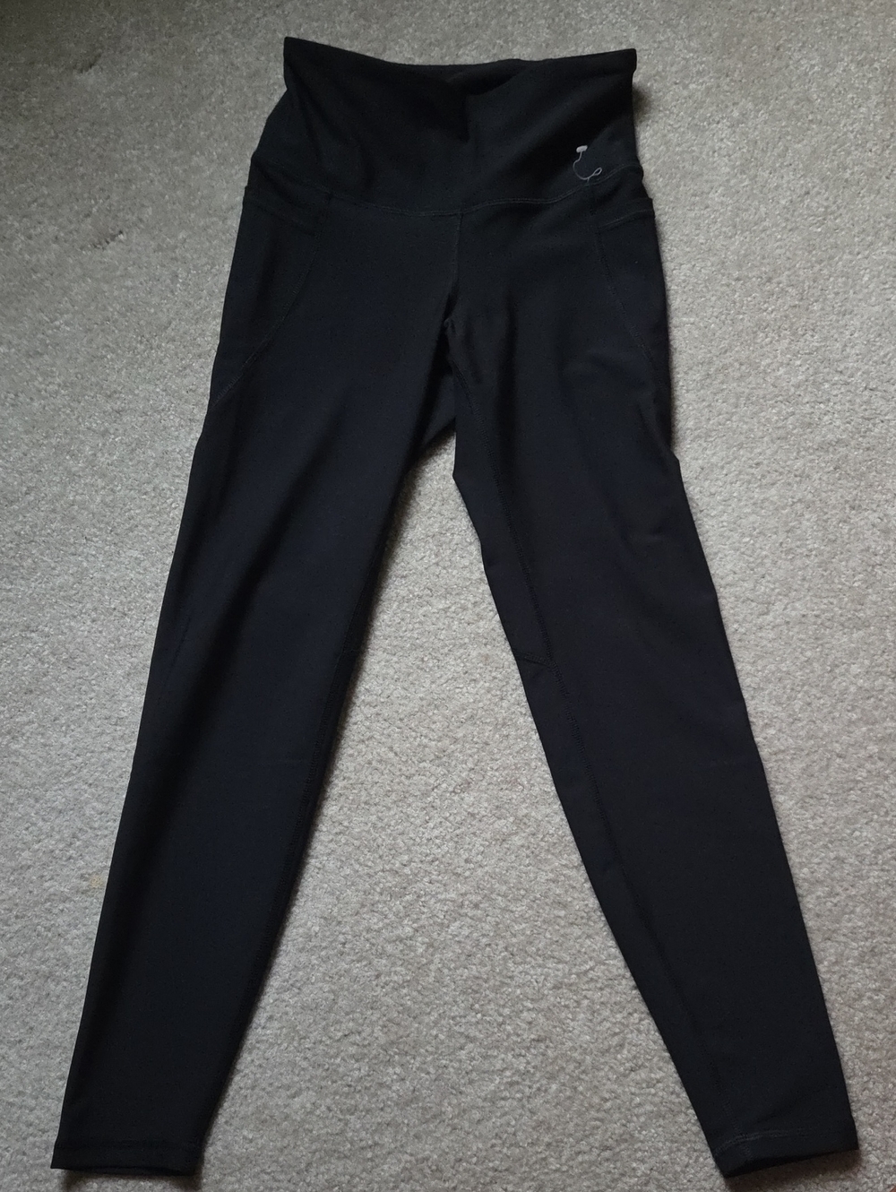 Old Navy Black High-Waist Leggings with Side Pocket